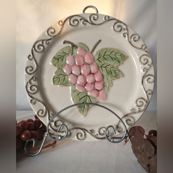 🍇Vintage Grape & Grapevine Pattern Plates - MWW Market - Picture 2 of 9